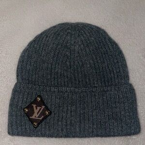 Gray LV Woman’s Beanie